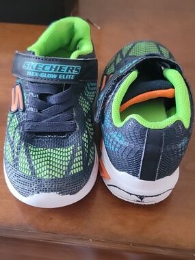 Skechers Kids Navy and Lime Light-Up Sneakers